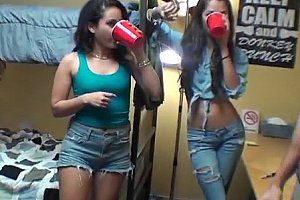 欧洲1819sex性300